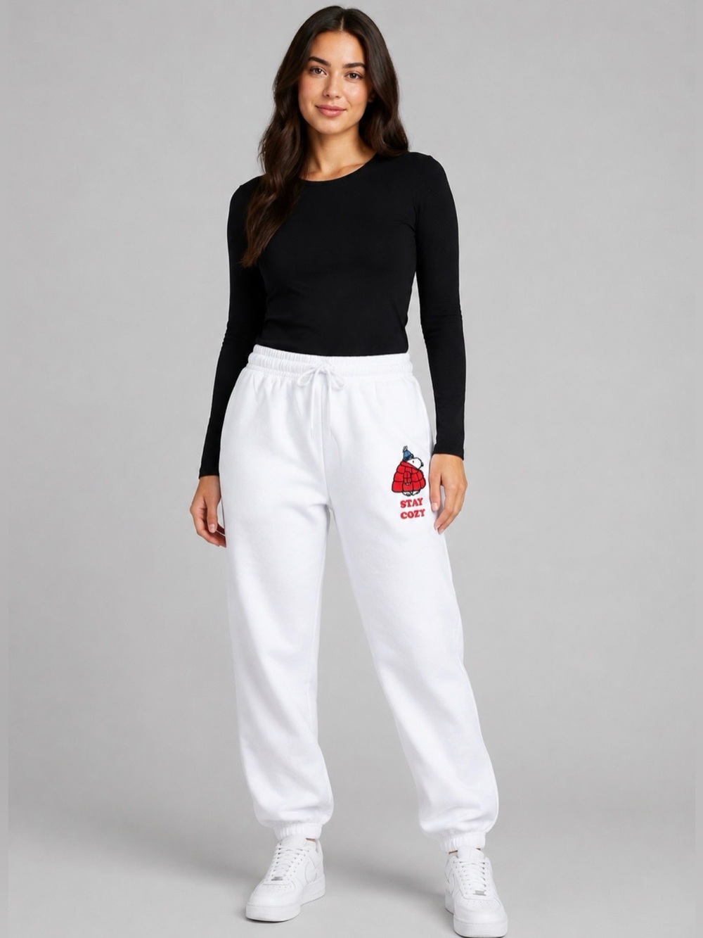 Peanuts White Fleece Joggers with Red Graphic size XL